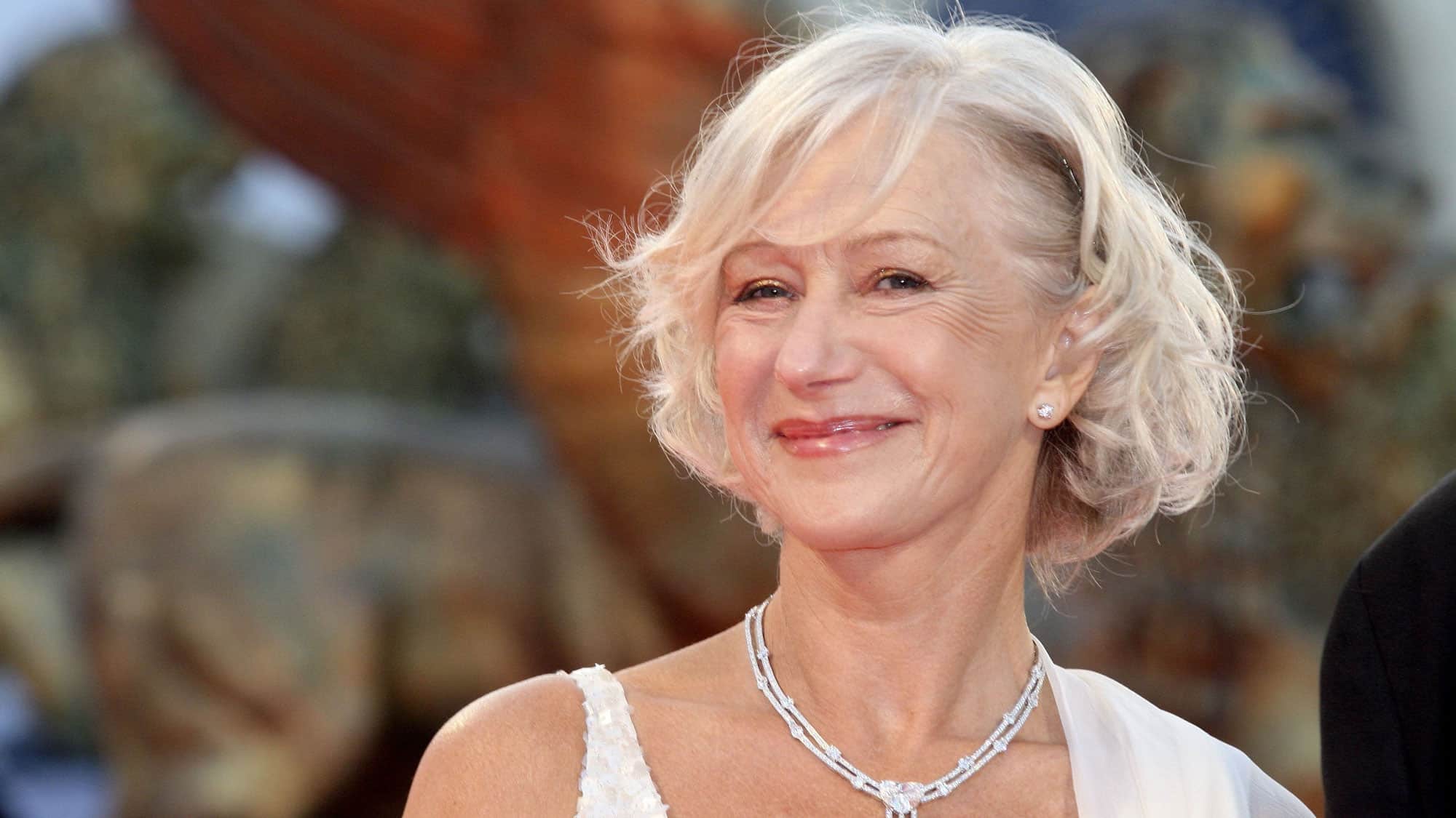 10 Beautiful Celebrity Women Over 60