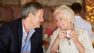 Senior-Dating-Should-Women-Share-the-Expense-of-a-First-Date