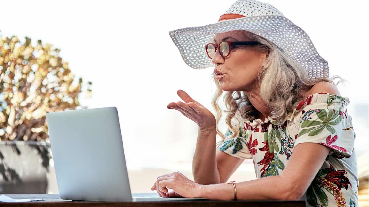 The Top 5 Best Dating Sites for Seniors Sixty and Me